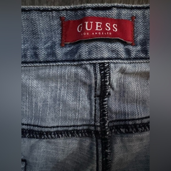Men's  GUESS Classic Blue Jeans - Picture 5 of 6